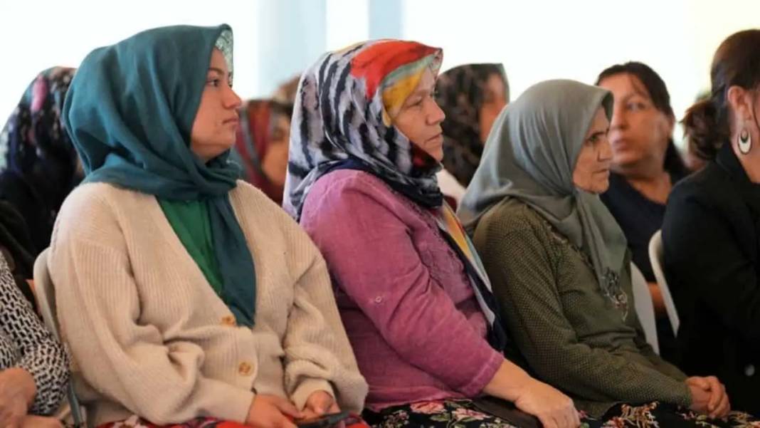 Konyaaltı’nda Kadın Çiftçiler Günü Coşkusu: Kırsalda Umut Buluşması! 6